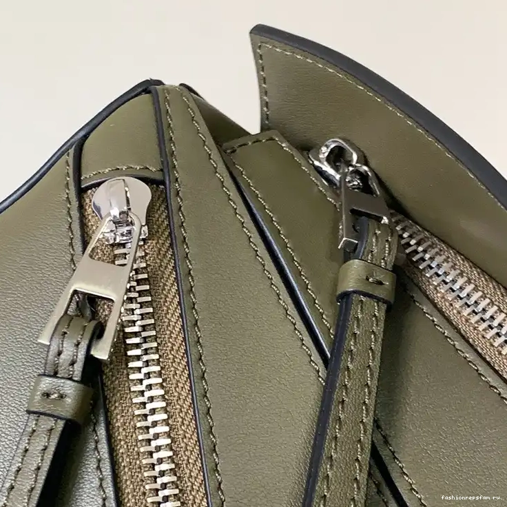 Fashionrepsfam ru 2312YA0020 Loewe Bags 0726